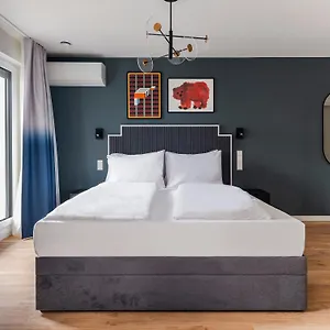Numa Leo Düsseldorf